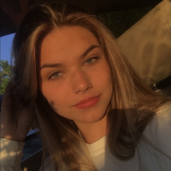 Meet your Posher, Kelsee - Picture 1 of 1